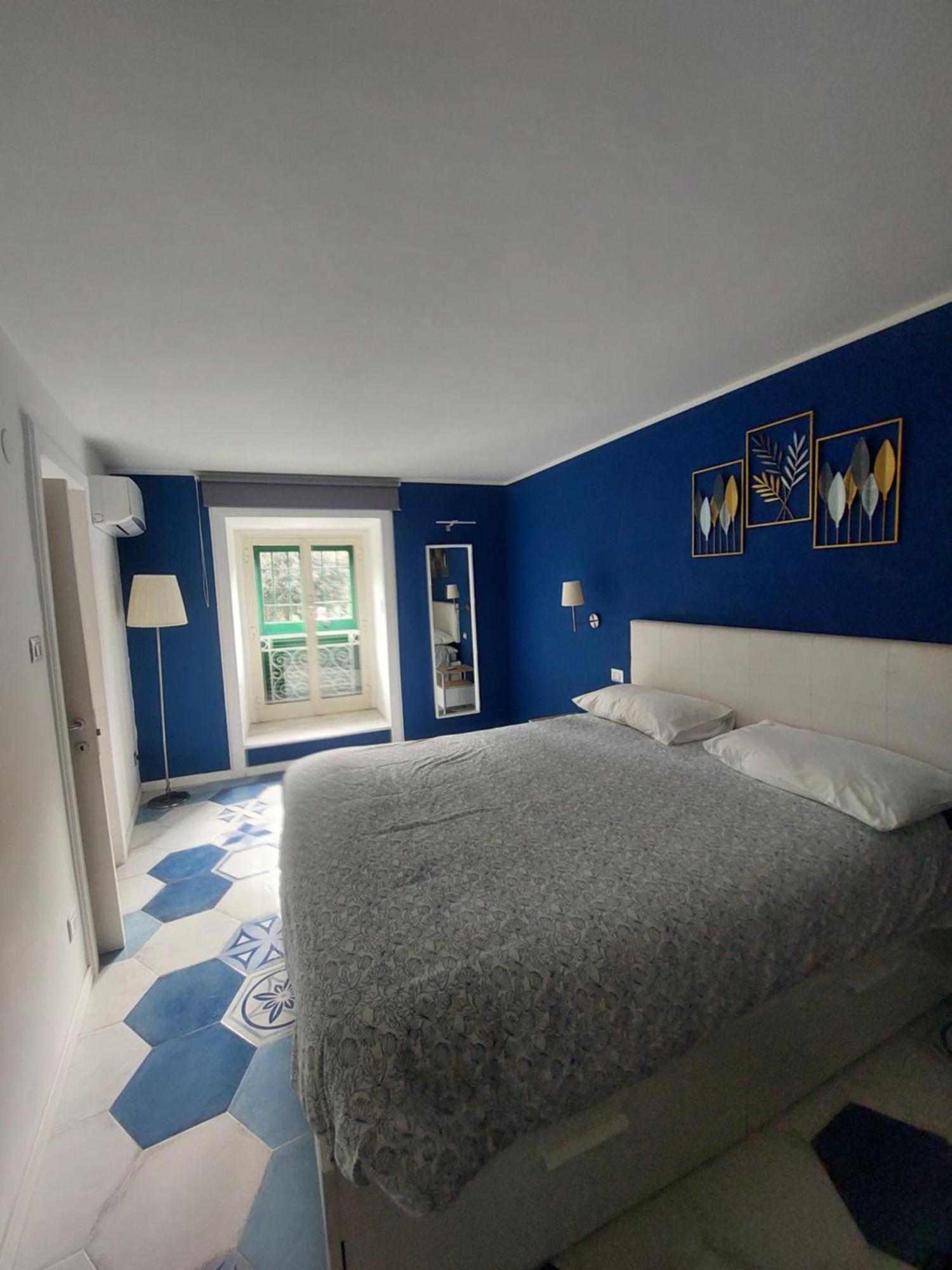 Be Blu Apartment Naples Luaran gambar
