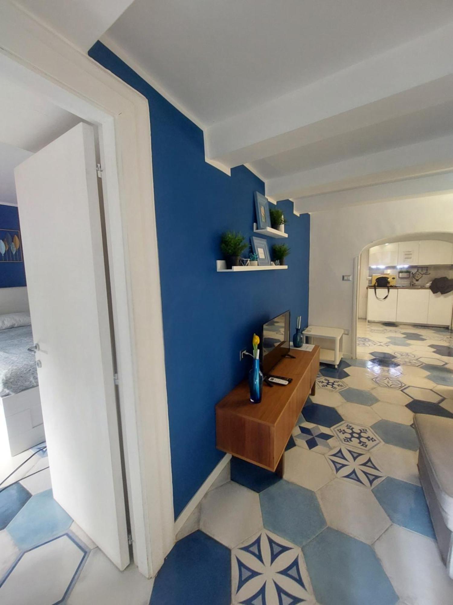 Be Blu Apartment Naples Luaran gambar